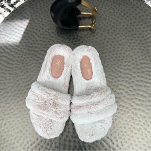 Seychelles Low Key Fuzzy Slide Sandal
